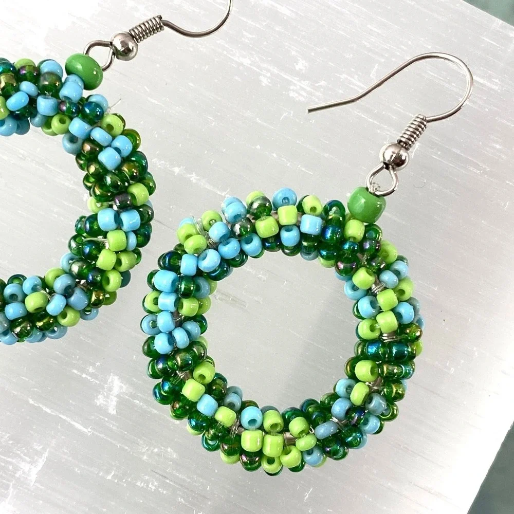 Vintage‎ 80s 90s Beaded Hoop Drop Earrings – Green & Blue Seed Beads Spring